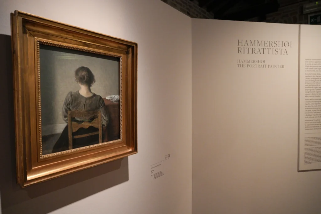 Interni e paesaggi dipinti da Vilhelm Hammershøi esposti a Palazzo Roverella, Rovigo, nella mostra "Hammershøi e i pittori del silenzio".